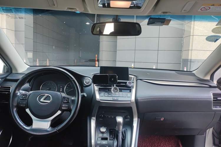 Used Lexus NX 2015 200 Front-Wheel Drive X-Trail SE Edition Headliner