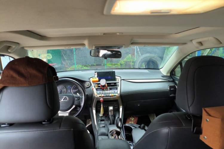 Used Lexus NX 2015 200T All-Wheel-Drive Fēngshàng Edition Headliner