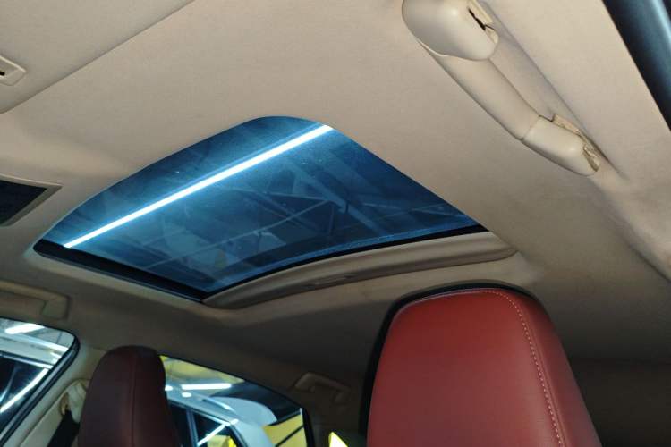 Used Lexus NX 2015 200T All-Wheel-Drive Fēngshàng Edition Headliner