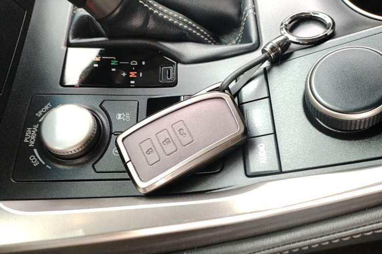 Used Lexus NX 2015 200T All-Wheel-Drive Fēngshàng Edition Interior 1