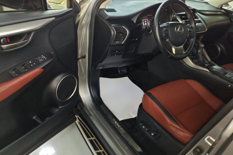 Used Lexus NX 2015 200T All-Wheel-Drive Fēngshàng Edition Interior 3