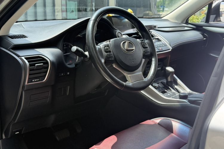 Used Lexus NX 2015 200 Front-Wheel Drive X-Trail SE Edition Interior 4