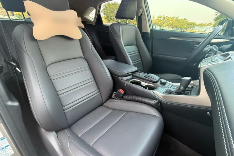 Used Lexus NX 2015 200T All-Wheel-Drive Fēngshàng Edition Interior 5