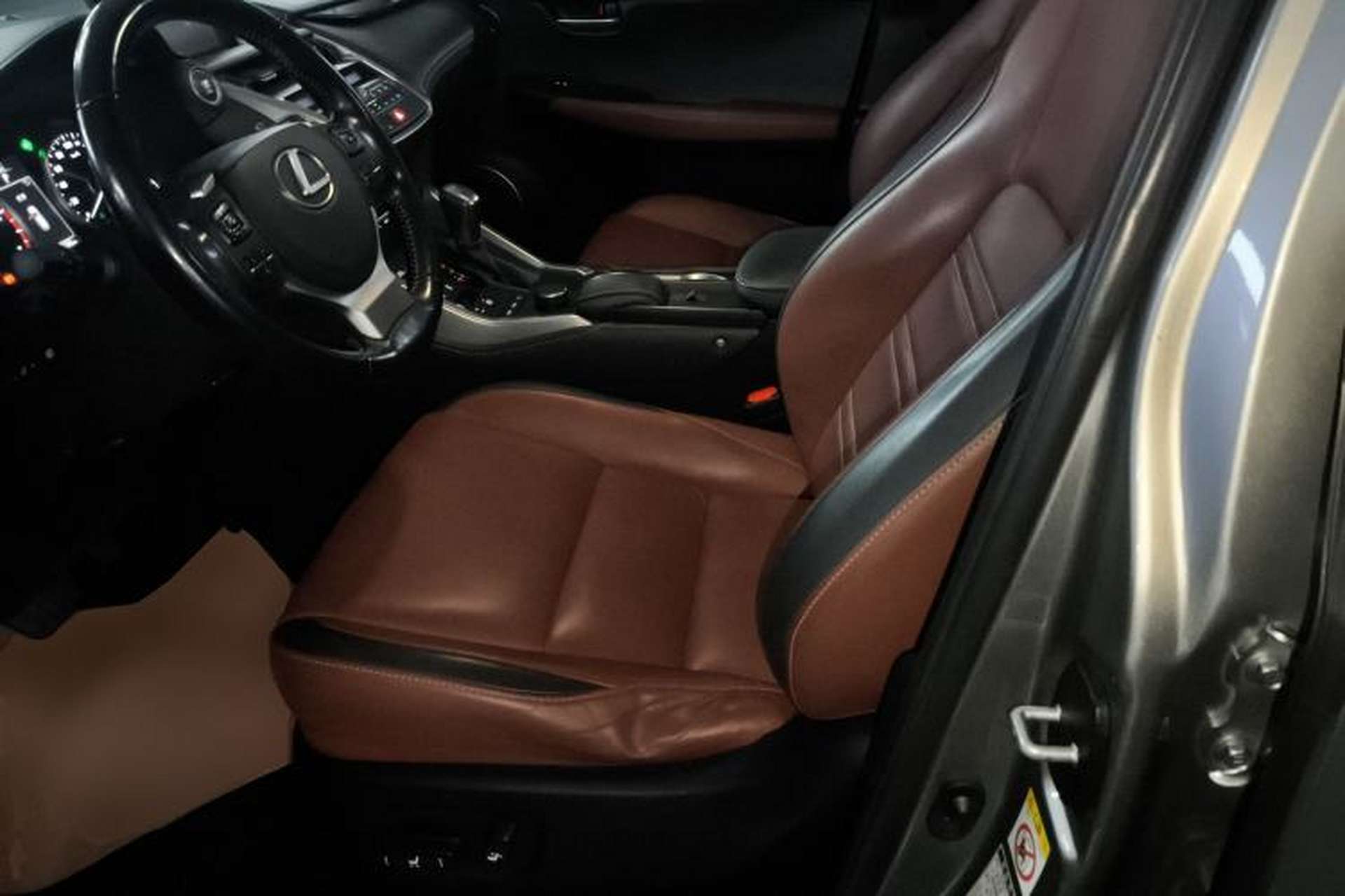 Used Lexus NX 2015 200T All-Wheel-Drive Fēngshàng Edition Left Front Seat