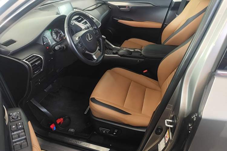 Used Lexus NX 2015 200T All-Wheel-Drive Fēngshàng Edition Left Front Seat