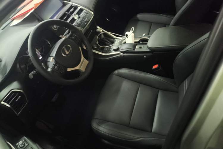 Used Lexus NX 2015 200T All-Wheel-Drive Fēngshàng Edition Left Front Seat