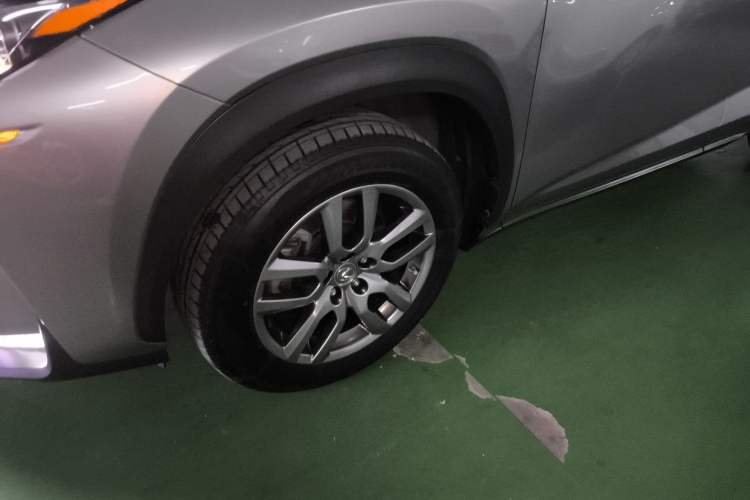 Used Lexus NX 2015 200T All-Wheel-Drive Fēngshàng Edition Left Front Wheel Hub