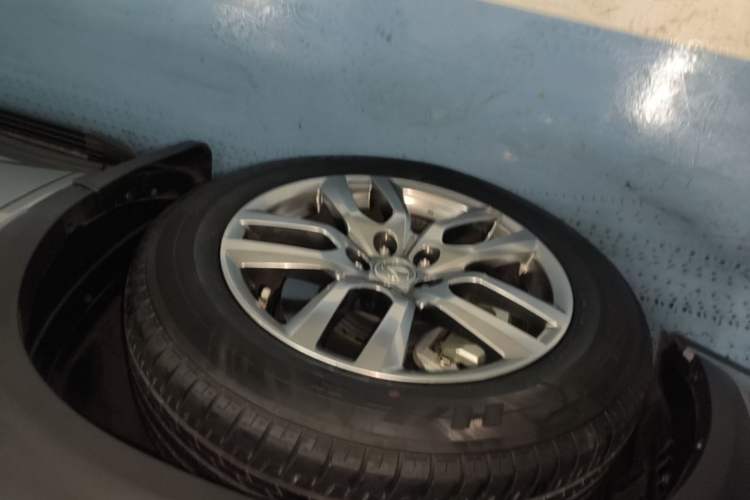 Used Lexus NX 2015 200T All-Wheel-Drive Fēngshàng Edition Left Front Wheel Hub