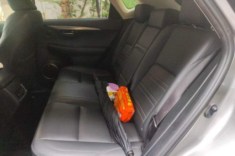 Used Lexus NX 2015 200T All-Wheel-Drive Fēngshàng Edition Left Rear Seat