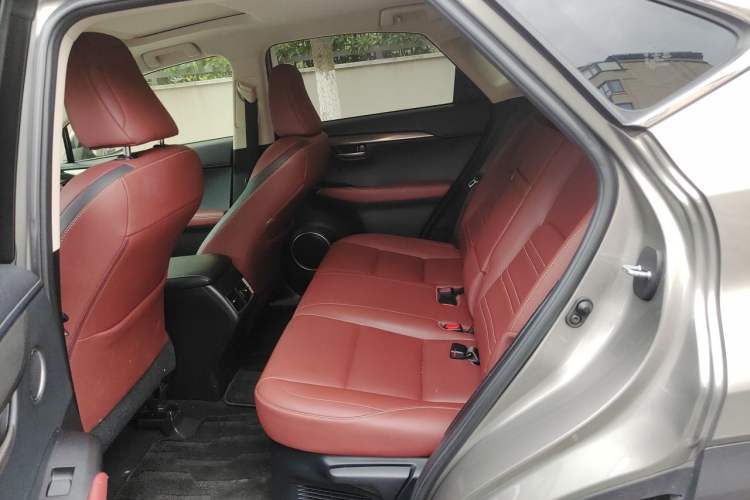 Used Lexus NX 2015 200T All-Wheel-Drive Fēngshàng Edition Left Rear Seat