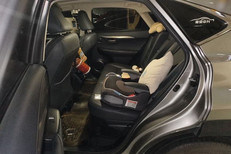 Used Lexus NX 2015 200T All-Wheel-Drive Fēngshàng Edition Left Rear Seat