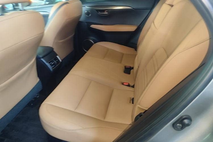 Used Lexus NX 2015 200T All-Wheel-Drive Fēngshàng Edition Left Rear Seat
