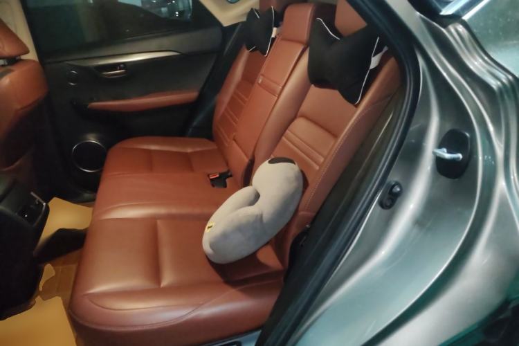 Used Lexus NX 2015 200T All-Wheel-Drive Fēngshàng Edition Left Rear Seat