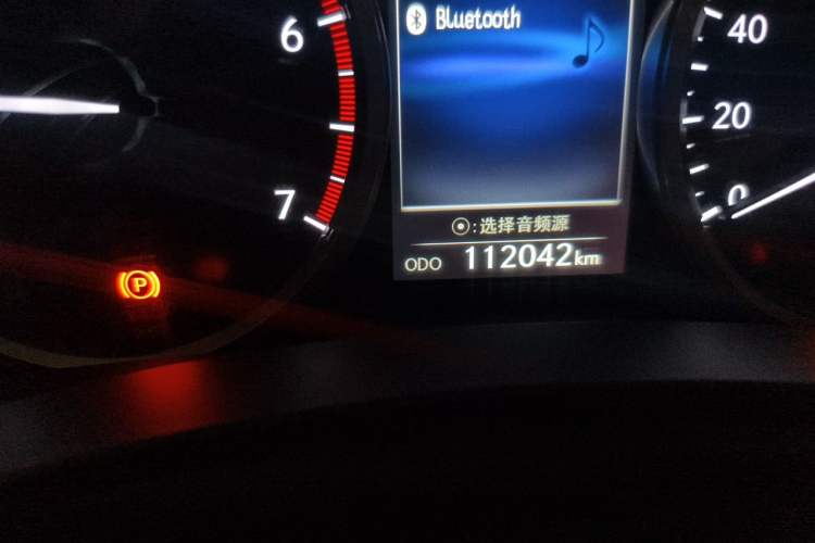 Used Lexus NX 2015 200T All-Wheel-Drive Fēngshàng Edition Odometer Close Up