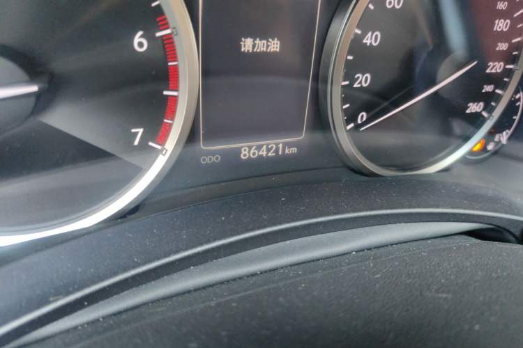 Used Lexus NX 2015 200T All-Wheel-Drive Fēngshàng Edition Odometer Close Up
