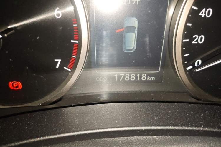 Used Lexus NX 2015 200 Front-Wheel Drive X-Trail SE Edition Odometer Close Up