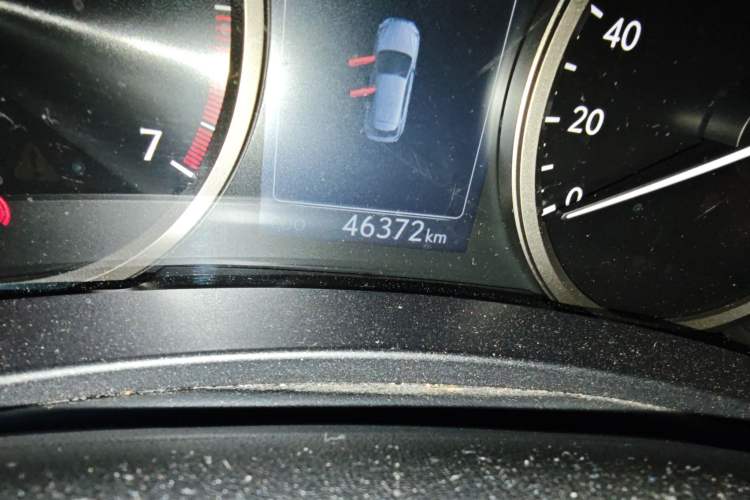 Used Lexus NX 2015 200 Front-Wheel Drive X-Trail SE Edition Odometer Close Up