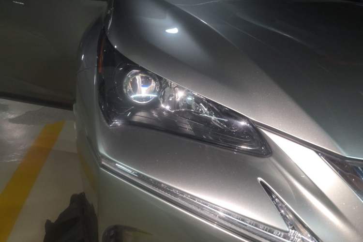 Used Lexus NX 2015 200T All-Wheel-Drive Fēngshàng Edition Right Front Headlight