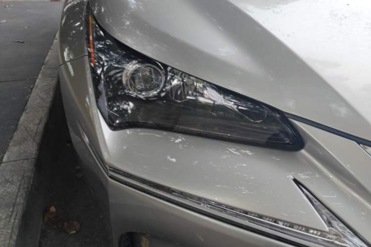 Used Lexus NX 2015 200 Front-Wheel Drive X-Trail SE Edition Right Front Headlight