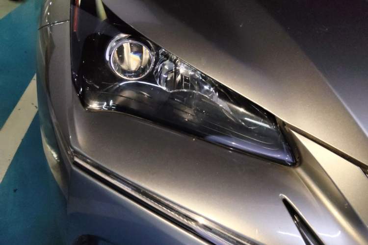 Used Lexus NX 2015 200T All-Wheel-Drive Fēngshàng Edition Right Front Headlight