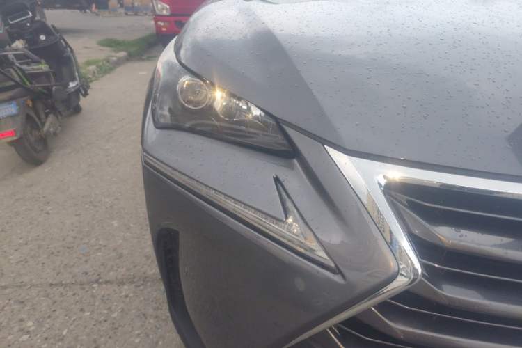 Used Lexus NX 2015 200 Front-Wheel Drive X-Trail SE Edition Right Front Headlight