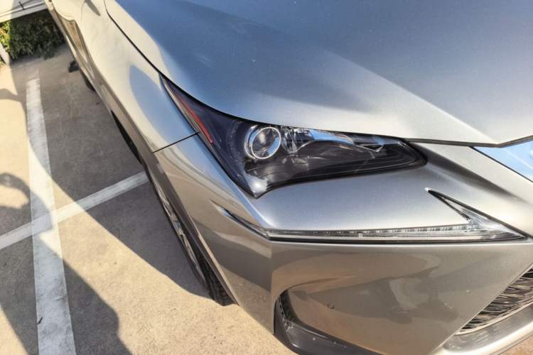Used Lexus NX 2015 200T All-Wheel-Drive Fēngshàng Edition Right Front Headlight