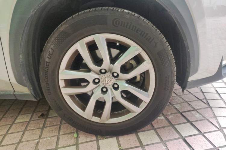 Used Lexus NX 2015 200T All-Wheel-Drive Fēngshàng Edition Right Front Wheel Hub