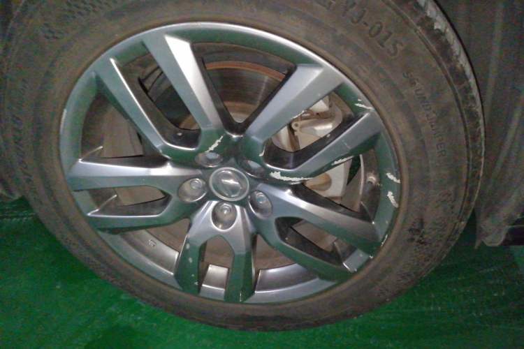 Used Lexus NX 2015 200T All-Wheel-Drive Fēngshàng Edition Right Front Wheel Hub