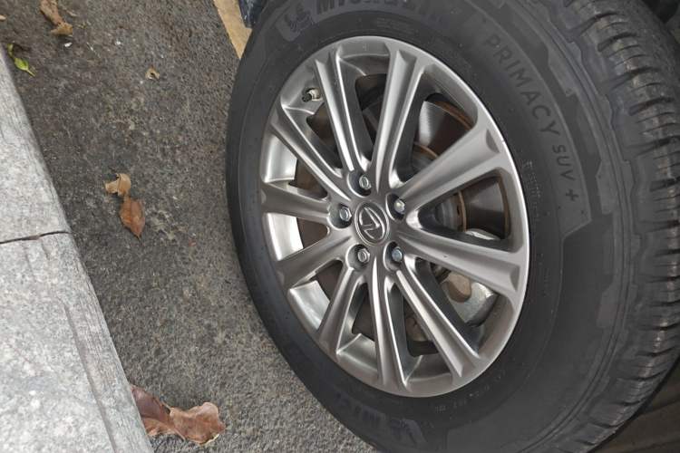 Used Lexus NX 2015 200 Front-Wheel Drive X-Trail SE Edition Right Front Wheel Hub