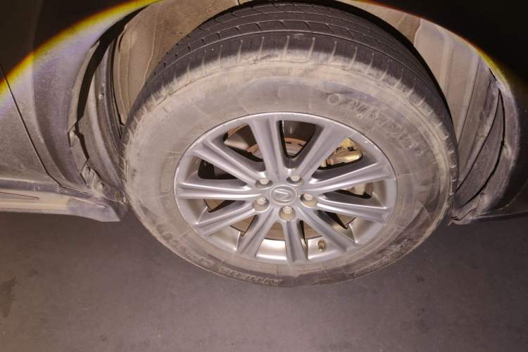 Used Lexus NX 2015 200 Front-Wheel Drive X-Trail SE Edition Right Front Wheel Hub