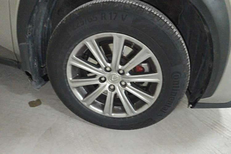 Used Lexus NX 2015 200 Front-Wheel Drive X-Trail SE Edition Right Front Wheel Hub
