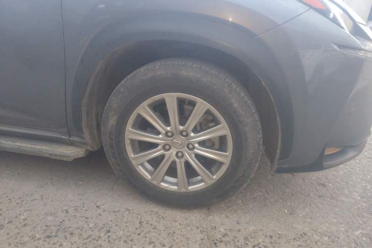 Used Lexus NX 2015 200 Front-Wheel Drive X-Trail SE Edition Right Front Wheel Hub