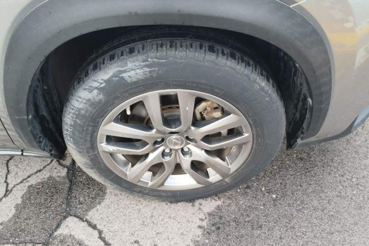 Used Lexus NX 2015 200 All-Wheel Drive Fēngshàng Edition Right Front Wheel Hub