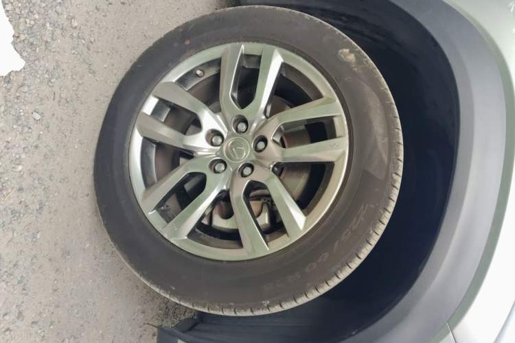 Used Lexus NX 2015 200T All-Wheel-Drive Fēngshàng Edition Right Front Wheel Hub