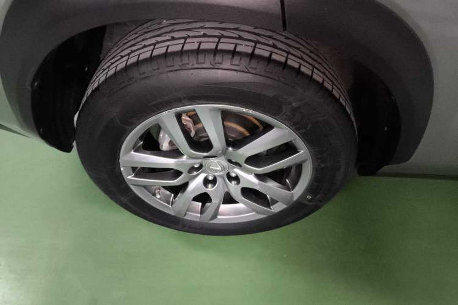 Used Lexus NX 2015 200T All-Wheel-Drive Fēngshàng Edition Right Rear Wheel Hub