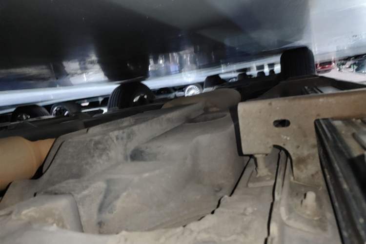 Used Lexus NX 2015 200 Front-Wheel Drive X-Trail SE Edition Right Side Sill