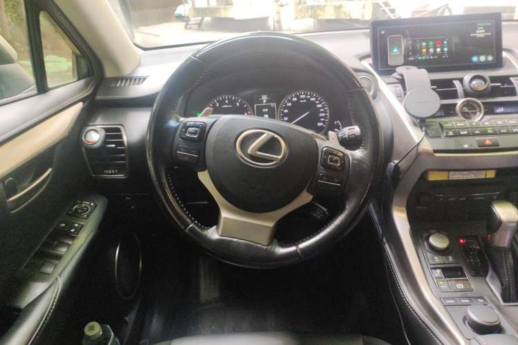 Used Lexus NX 2015 200T All-Wheel-Drive Fēngshàng Edition Steering Wheel
