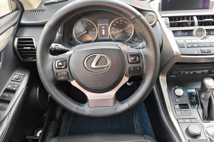 Used Lexus NX 2015 200 Front-Wheel Drive X-Trail SE Edition Steering Wheel