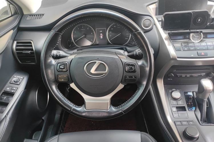 Used Lexus NX 2015 200 Front-Wheel Drive X-Trail SE Edition Steering Wheel
