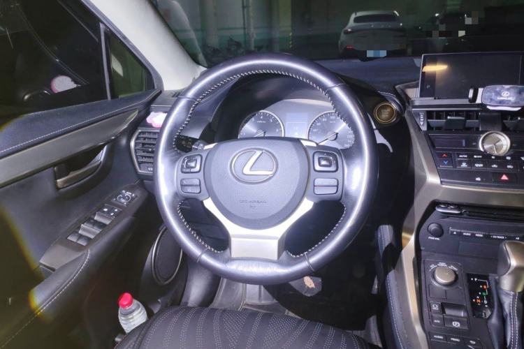 Used Lexus NX 2015 200 Front-Wheel Drive X-Trail SE Edition Steering Wheel