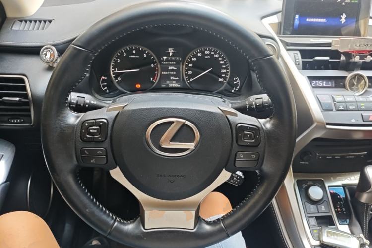 Used Lexus NX 2015 200 Front-Wheel Drive X-Trail SE Edition Steering Wheel