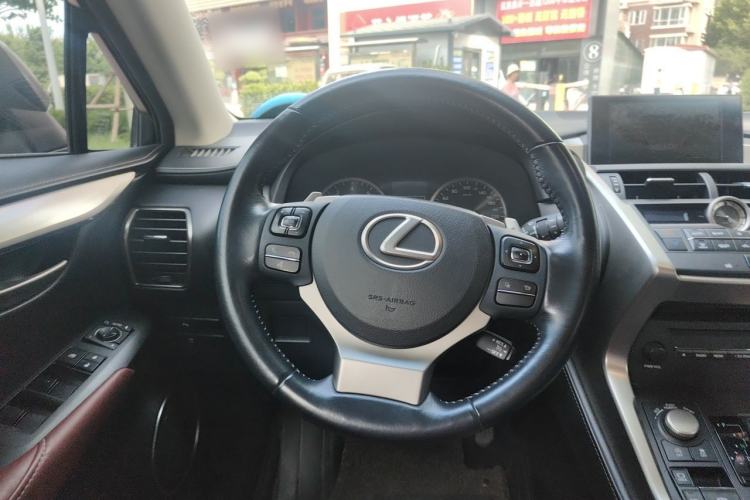 Used Lexus NX 2015 200T All-Wheel-Drive Fēngshàng Edition Steering Wheel