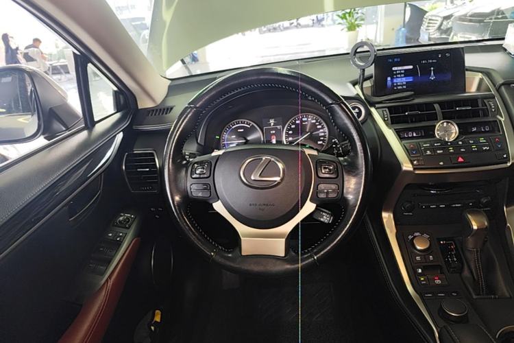 Used Lexus NX 2015 300h All-Wheel-Drive Fēngzhì Edition Steering Wheel