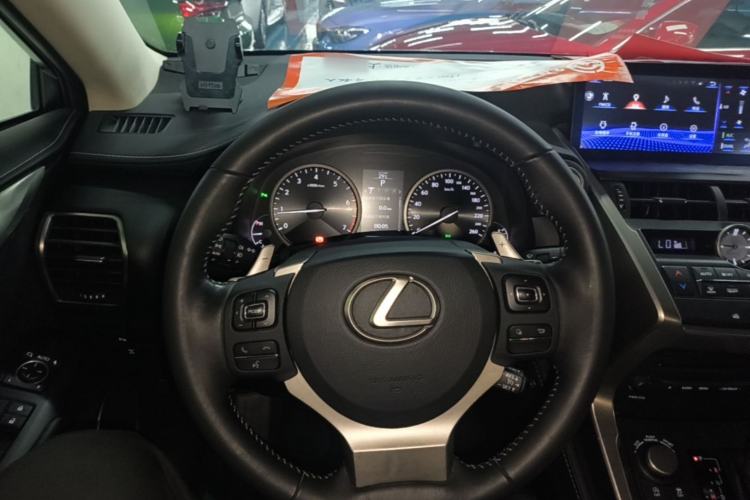 Used Lexus NX 2015 200T All-Wheel-Drive Fēngshàng Edition Steering Wheel