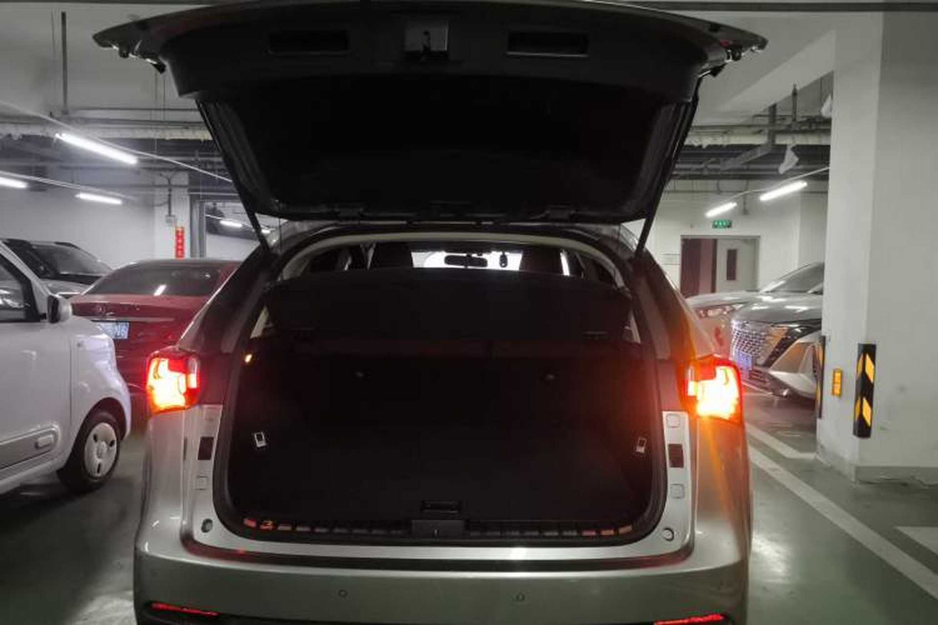 Used Lexus NX 2015 200T All-Wheel-Drive Fēngshàng Edition Trunk