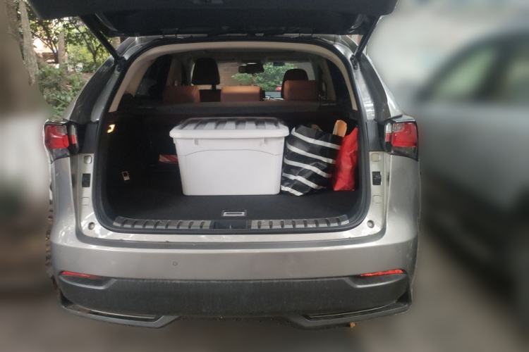 Used Lexus NX 2015 300h All-Wheel-Drive Fēngzhì Edition Trunk