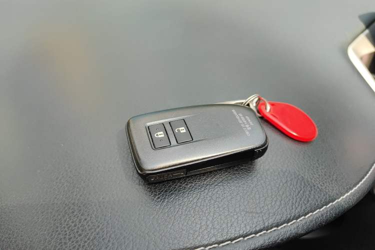 Used Lexus NX 2015 200T All-Wheel-Drive Fēngshàng Edition Vehicle Key