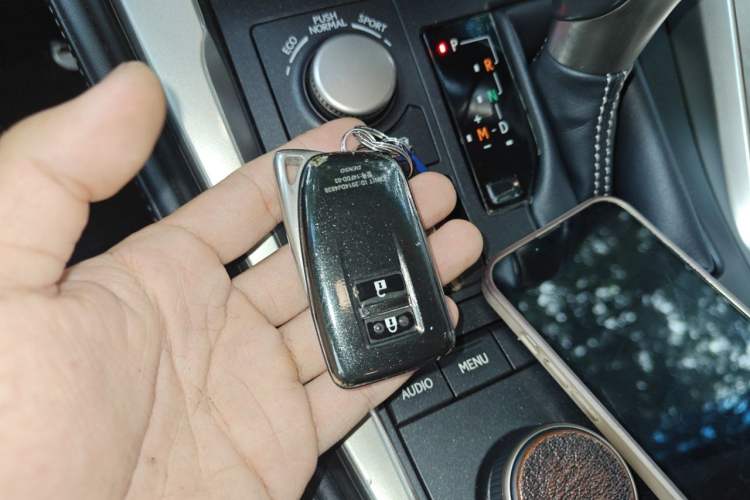Used Lexus NX 2015 200 Front-Wheel Drive X-Trail SE Edition Vehicle Key