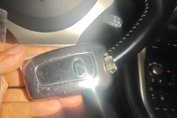 Used Lexus NX 2015 200T All-Wheel-Drive Fēngshàng Edition Vehicle Key
