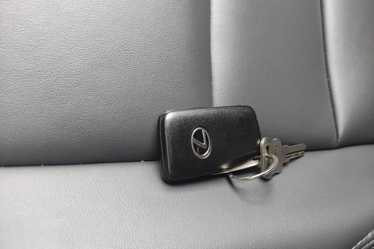 Used Lexus NX 2015 200 Front-Wheel Drive X-Trail SE Edition Vehicle Key